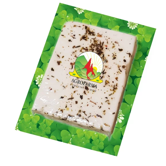 Slovenský biely syr s korením Slovenský biely syr s korením